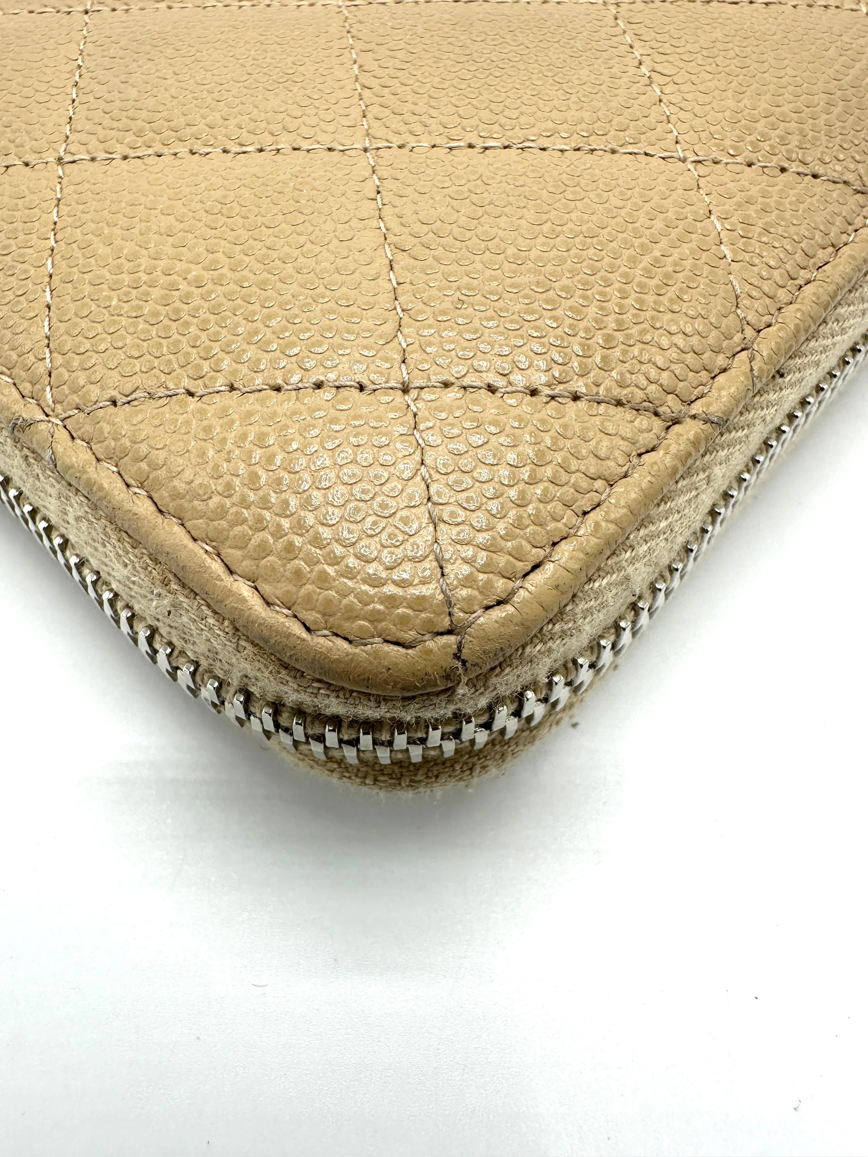 Beige Caviar SHW Zippy Long Wallet