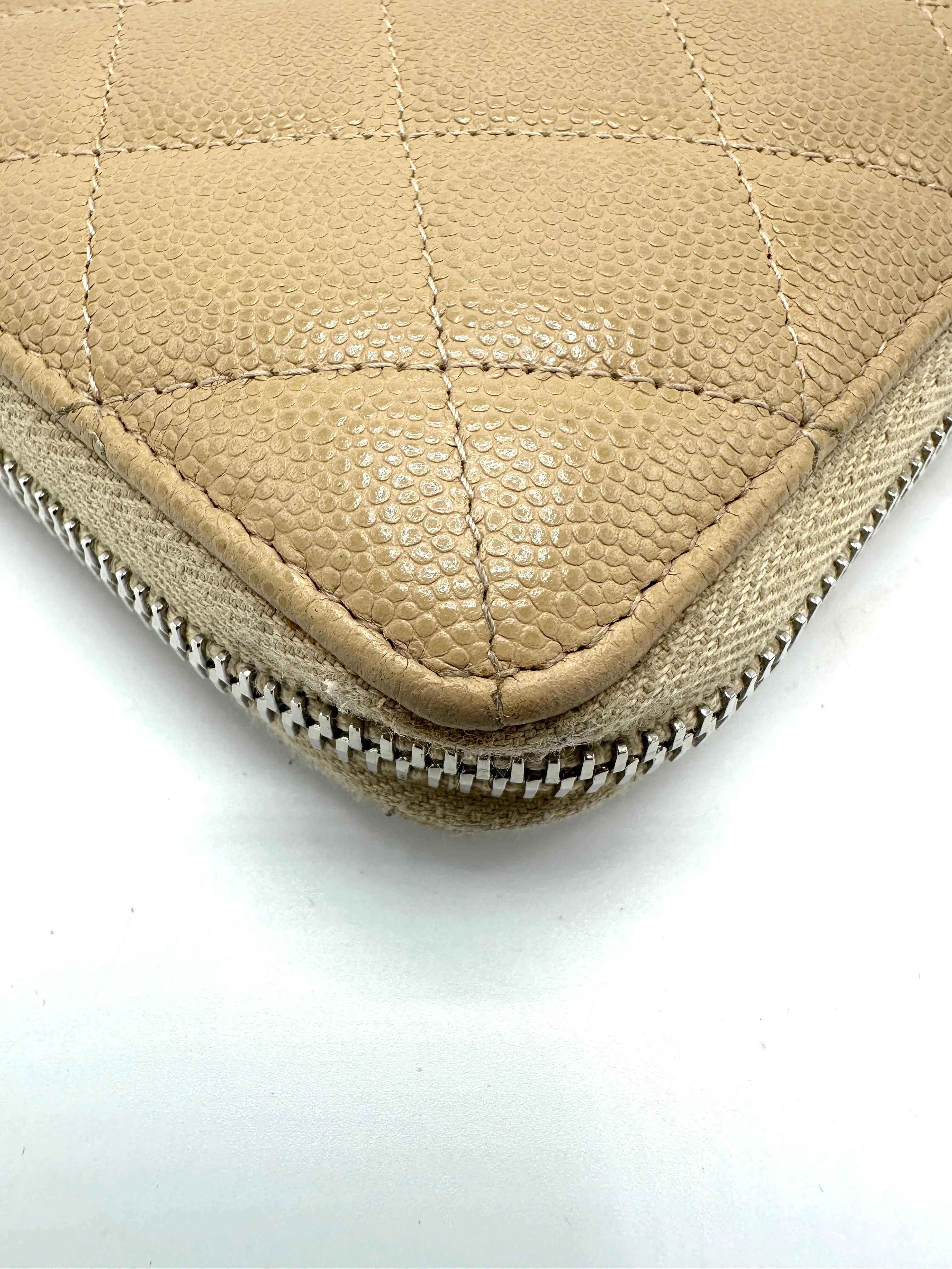 Beige Caviar SHW Zippy Long Wallet
