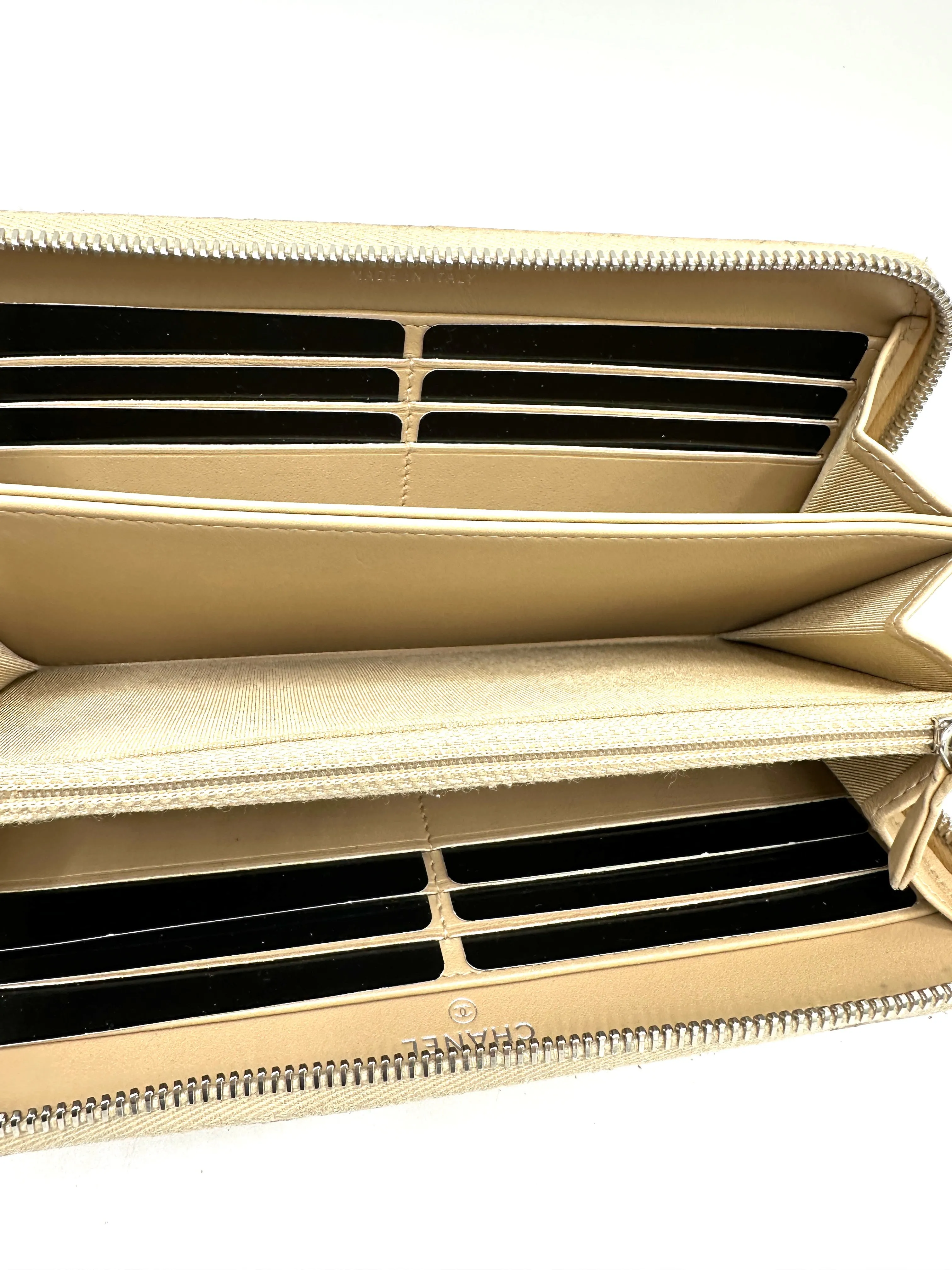 Beige Caviar SHW Zippy Long Wallet