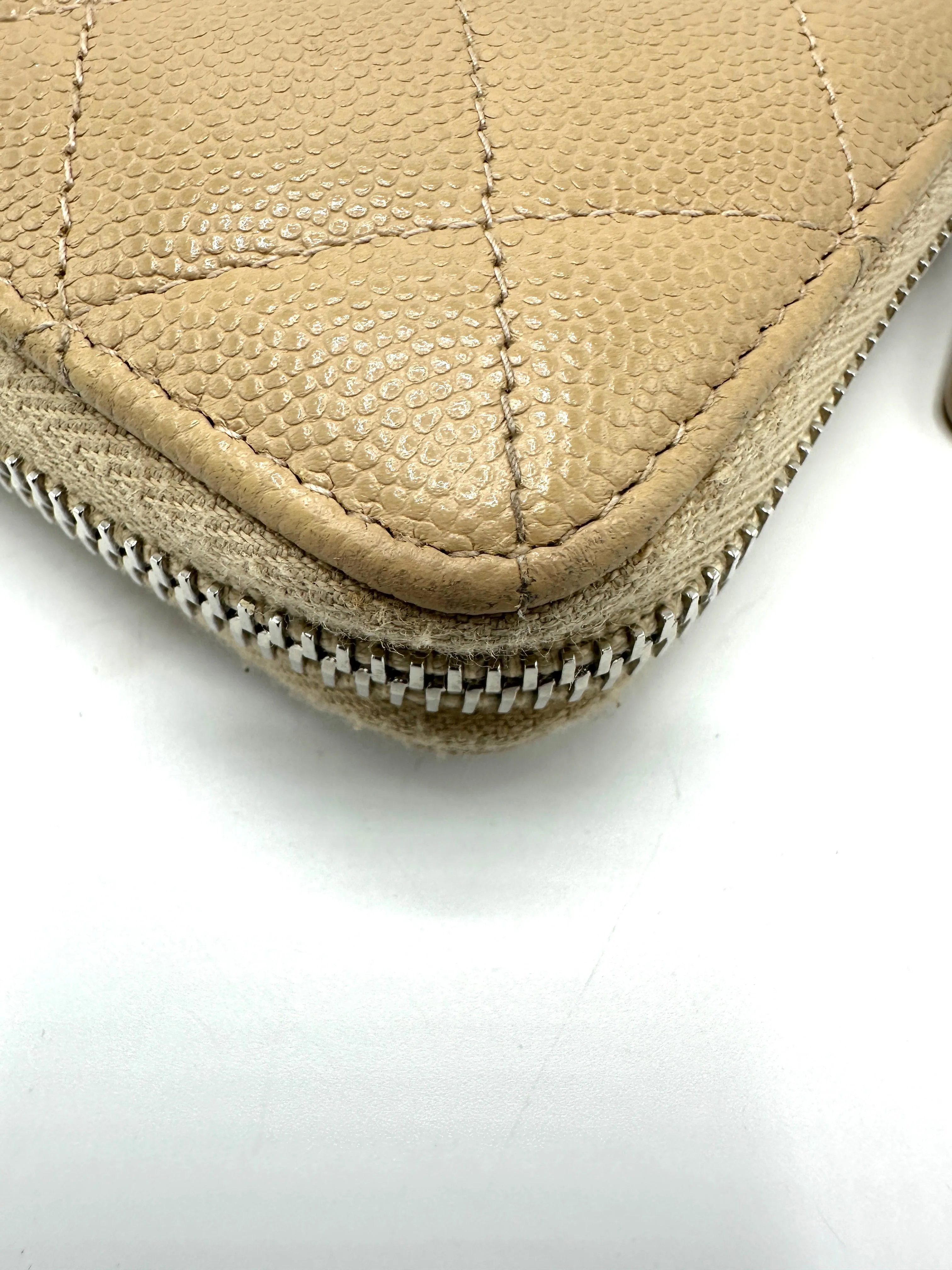 Beige Caviar SHW Zippy Long Wallet