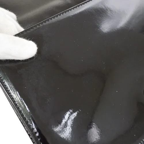 CHANEL 2001 Patent Leather Clutch 02755