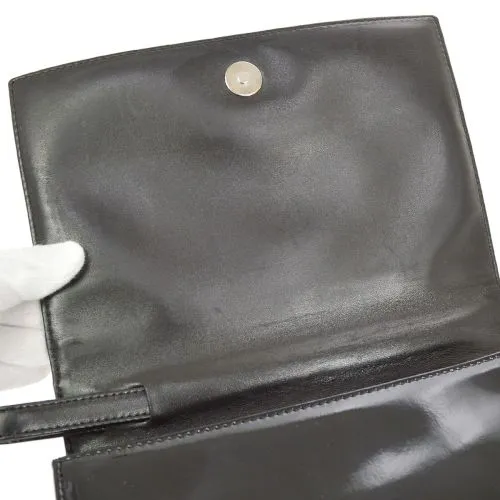 CHANEL 2001 Patent Leather Clutch 02755