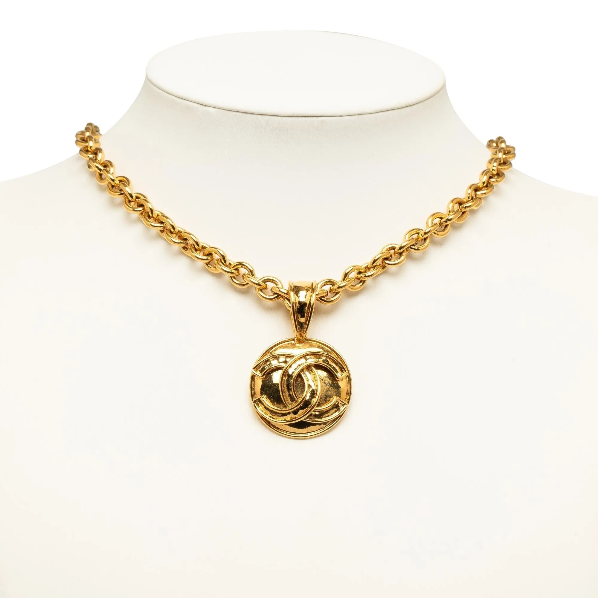 Chanel CC Round Pendant Necklace (SHG-4DZzNG)