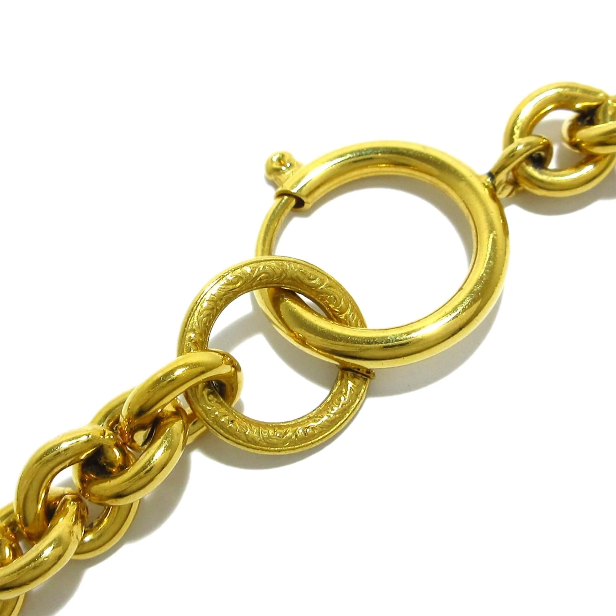 Chanel CC Round Pendant Necklace (SHG-I0vypf)