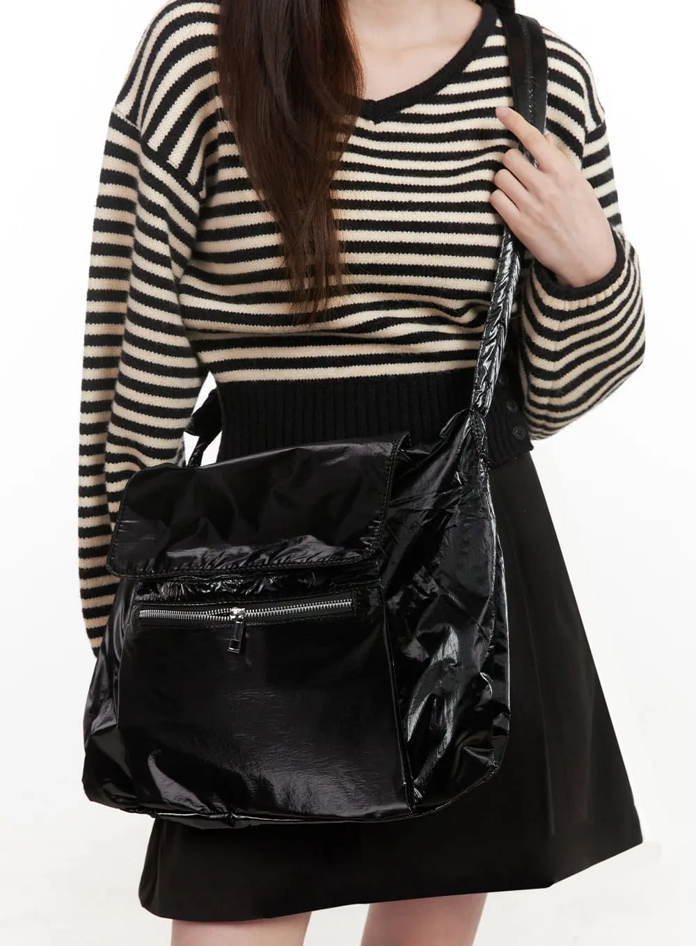 Glossy Shoulder Bag IF505