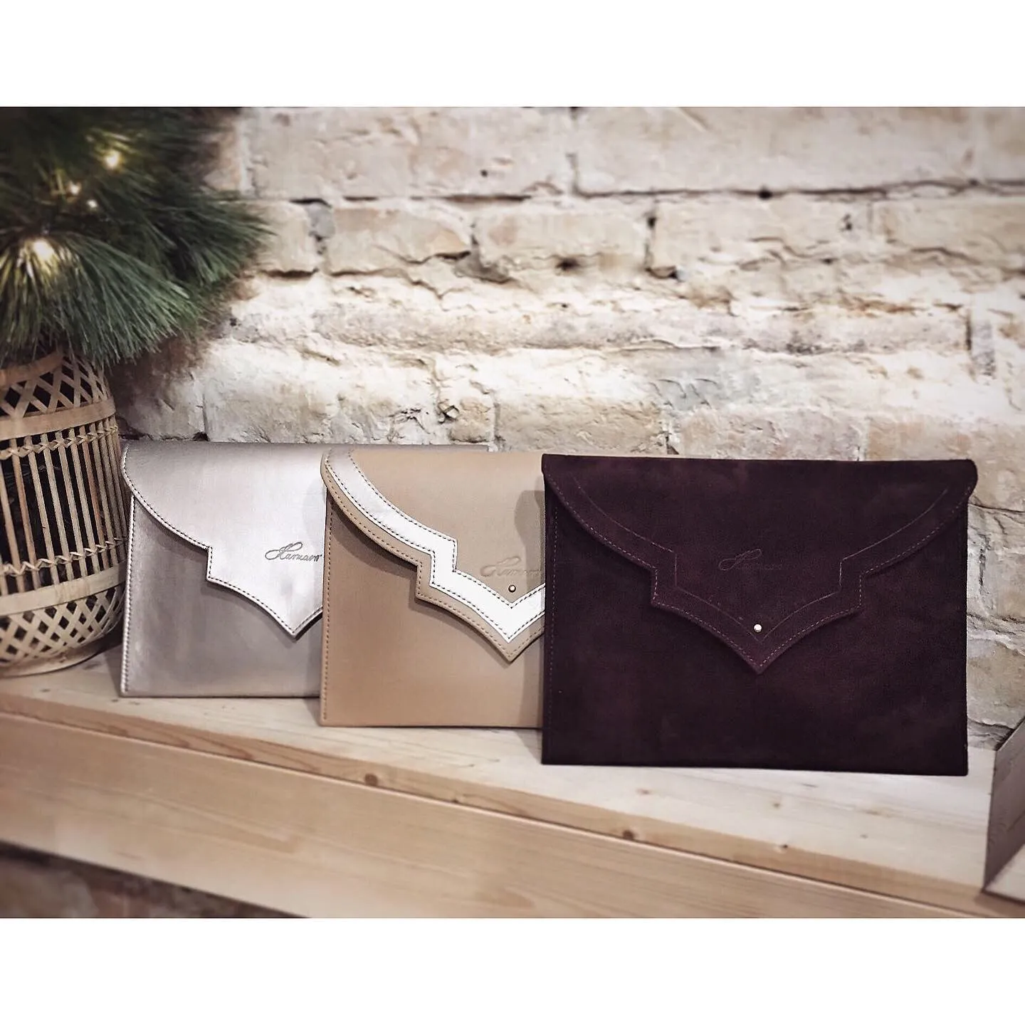 PEARL FESTIVE ORIENTAL CLUTCHBAG