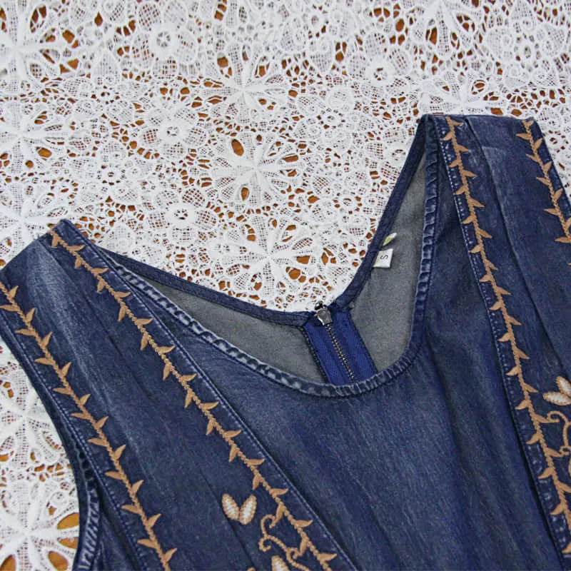 Simple casual retro embroidered denim jumpsuit