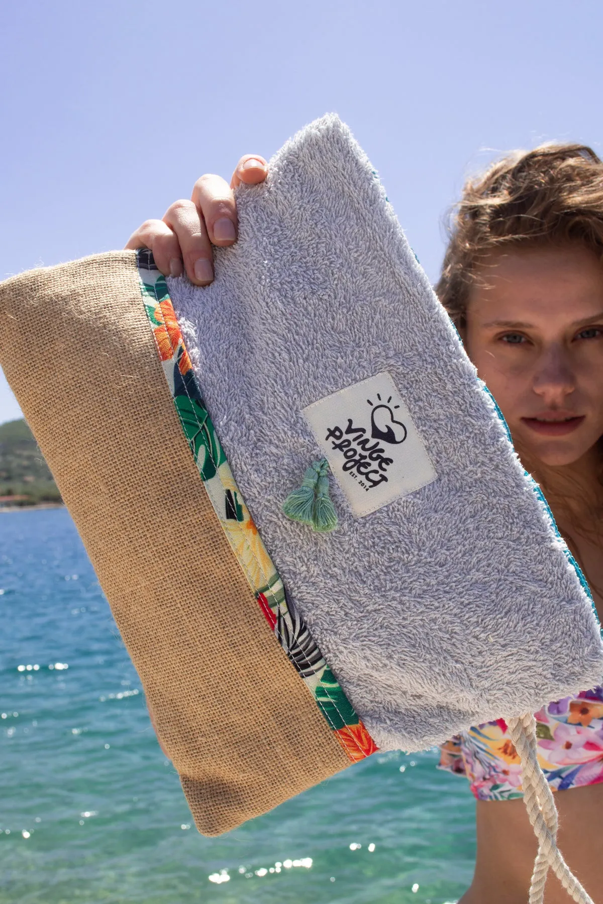Unicorn 𝐌𝐞𝐝𝐢𝐮𝐦 Waterproof Beach Clutch Bag